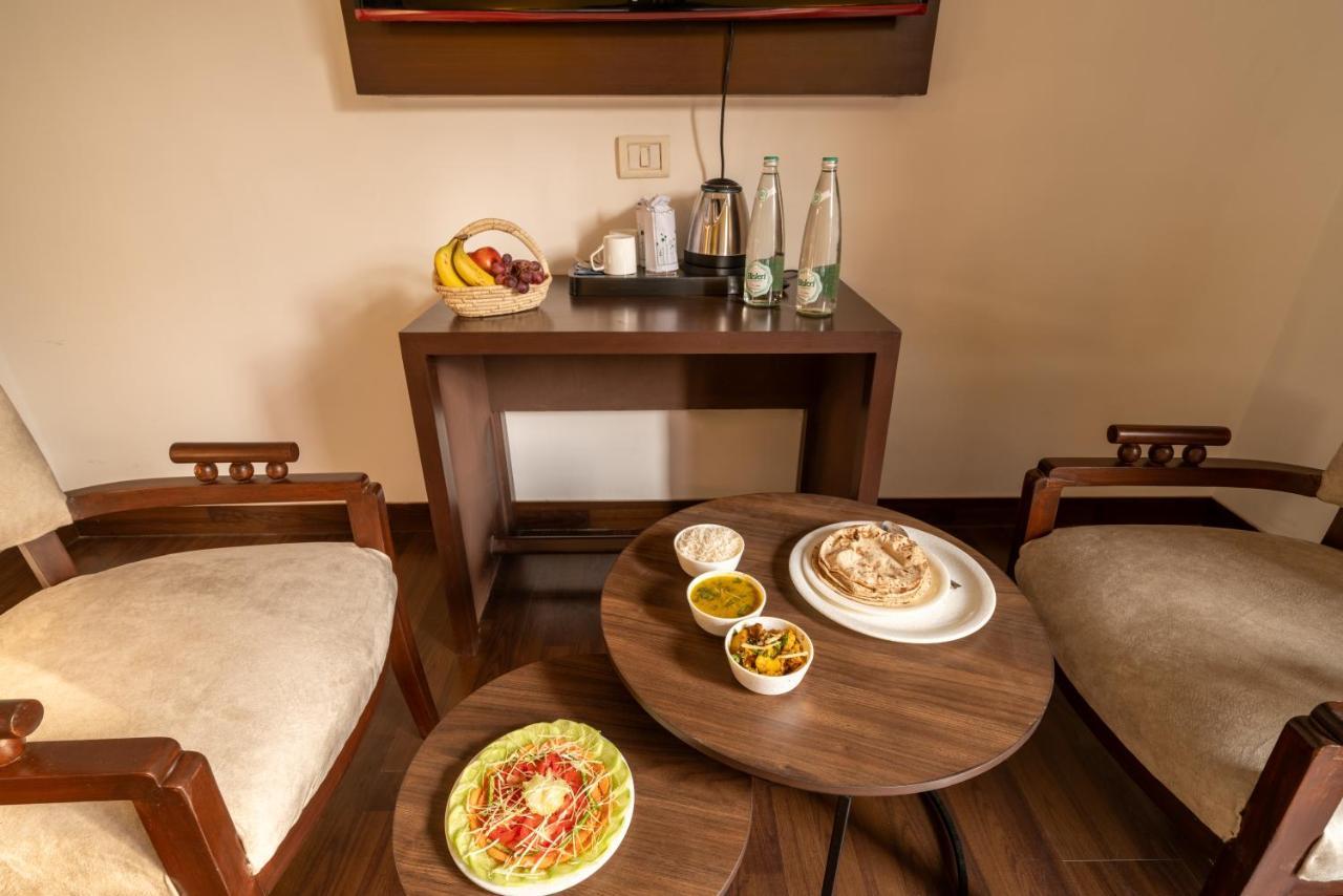 Lime Boutique B&B Gk-1 At Kailash Colony Metro , Greater Kailash Near Eros Hotel Nehru Place Nova Deli Exterior foto